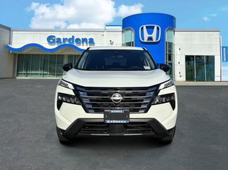 Used 2024 Nissan Rogue S FWD video 2