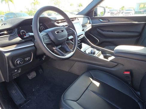 New 2026 Jeep Grand Cherokee Limited RWD image 13