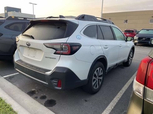 Used 2020 Subaru Outback Premium w/ Popular Package #1 AWD/4WD image 4