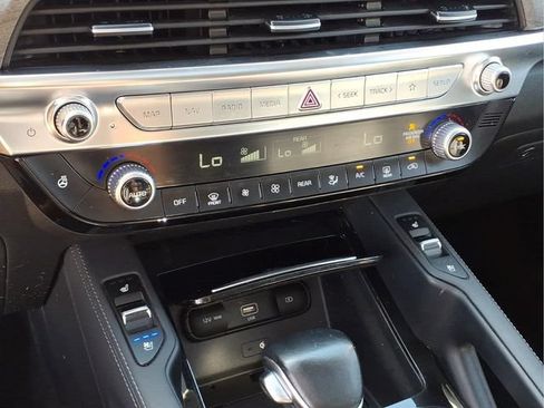Used 2020 Kia Telluride EX w/ EX Premium Package AWD/4WD image 8