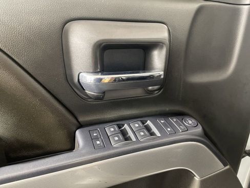 Used 2017 Chevrolet Silverado 1500 LT w/ LPO, Black Pack AWD/4WD image 10