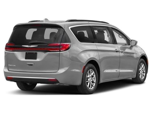 Used 2021 Chrysler Pacifica Touring-L w/ Uconnect Theater Family Group AWD/4WD image 99