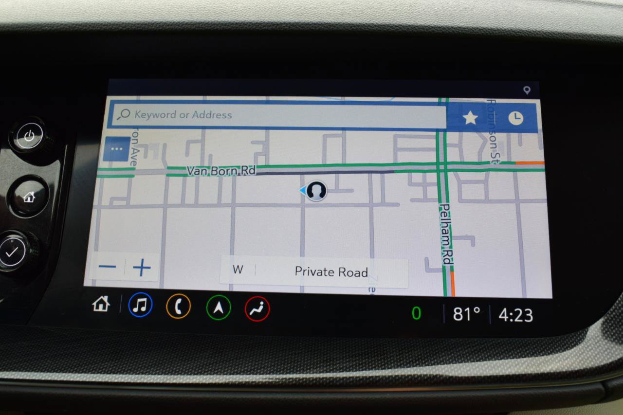 Used 2021 Buick Envision Essence w/ Technology Package I FWD image 29