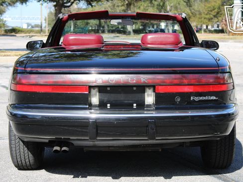 Used 1990 Buick Reatta Convertible image 15