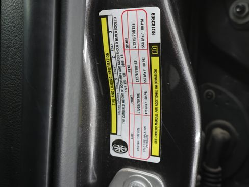 Used 2024 RAM 3500 Big Horn w/ Level 2 Equipment Group image 72