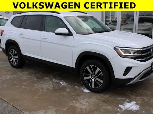 Certified 2021 Volkswagen Atlas SE image 1