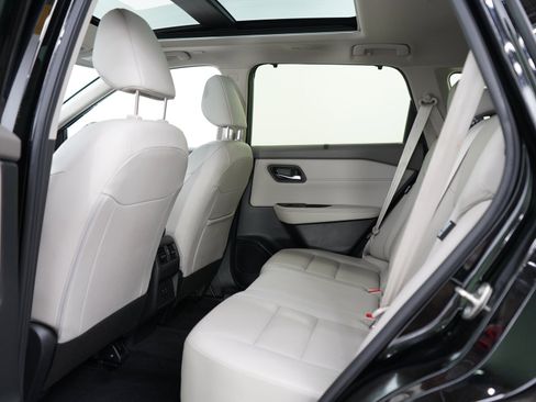 Used 2023 Nissan Rogue SV w/ SV Premium B Package AWD/4WD image 19