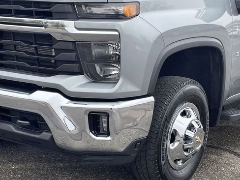 Used 2024 Chevrolet Silverado 3500 LT w/ All Star Edition AWD/4WD image 39