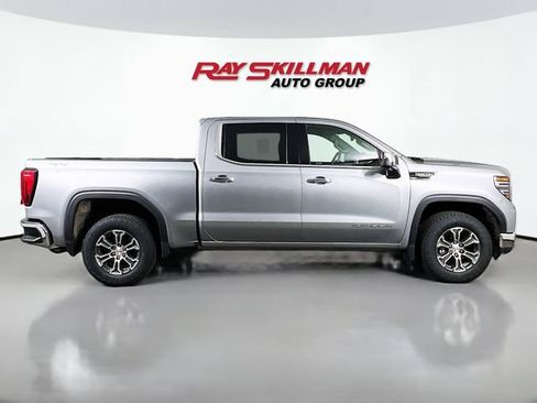 Used 2025 GMC Sierra 1500 SLT AWD/4WD image 7