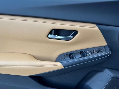 New 2025 Nissan Sentra SV w/ SV Premium Package image 8