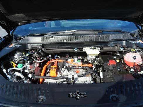 Certified 2024 Chevrolet Equinox EV RS image 37