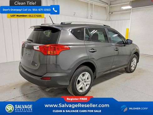 Used 2015 Toyota RAV4 LE image 4