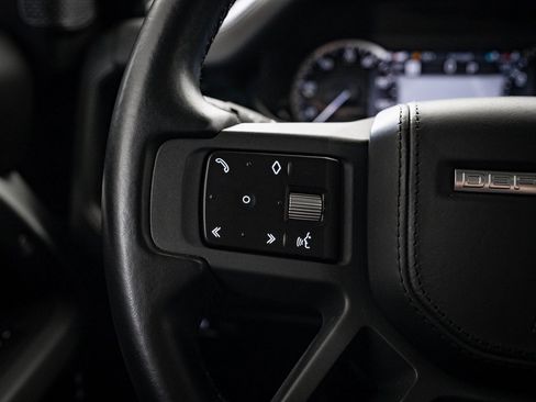 Used 2023 Land Rover Defender 110 X-Dynamic SE image 34