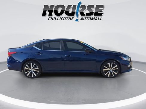 Used 2021 Nissan Altima 2.5 SR FWD image 9