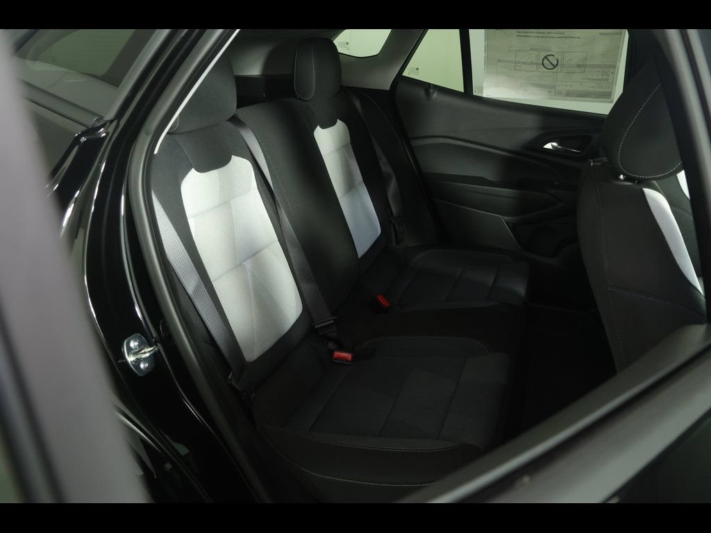 New 2026 Chevrolet Trax LS w/ LS Convenience Package FWD image 24