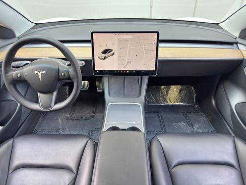 Used 2021 Tesla Model 3 Standard Range Plus RWD image 12