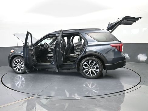 Used 2022 Ford Explorer ST-Line w/ Class IV Trailer Tow Package image 82