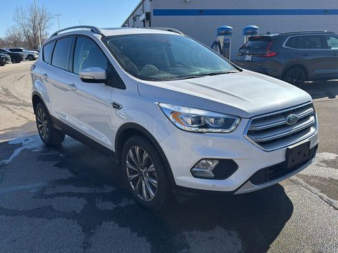 Used 2018 Ford Escape Titanium image 8