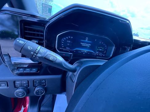 Used 2024 Chevrolet Silverado 2500 ZR2 w/ Technology Package image 18