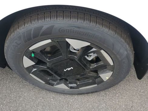 New 2026 Kia Carnival EX image 7