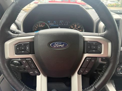 Used 2018 Ford F150 Lariat w/ Equipment Group 502A Luxury AWD/4WD image 8