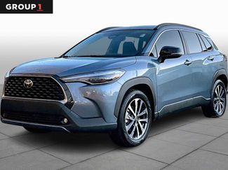 Certified 2025 Toyota Corolla Cross XLE video 1