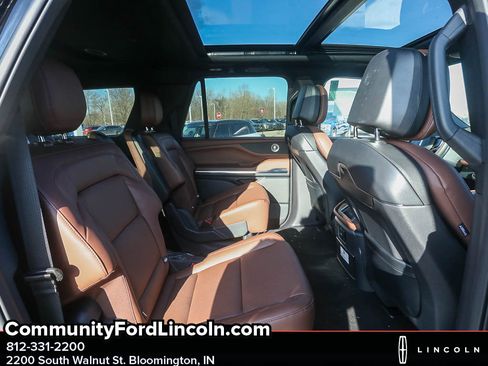 New 2025 Lincoln Navigator L Reserve image 19