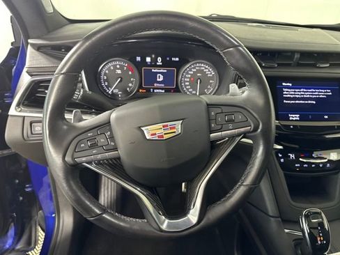 Used 2023 Cadillac XT6 Sport image 14