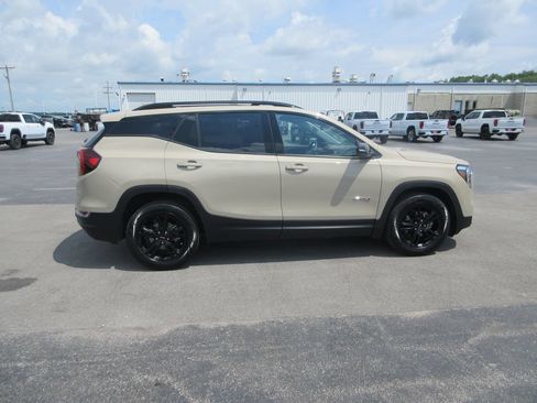 Certified 2022 GMC Terrain AT4 w/ Infotainment Package II AWD/4WD image 5