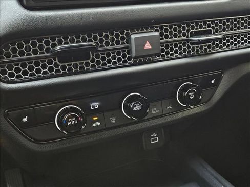 Used 2025 Honda HR-V Sport image 29