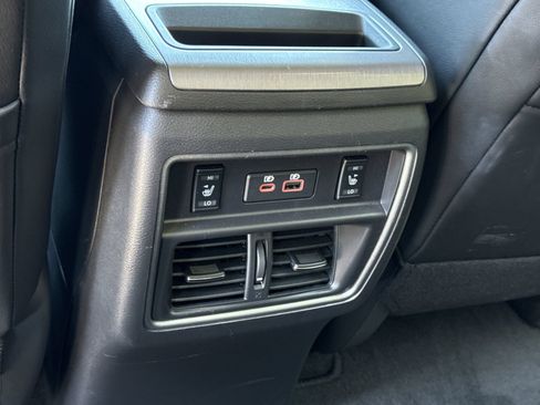 Used 2024 Nissan Murano SL FWD image 11