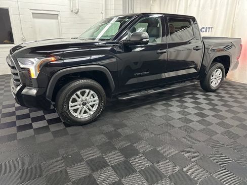 Used 2024 Toyota Tundra SR5 w/ SR5 Convenience Package AWD/4WD image 2