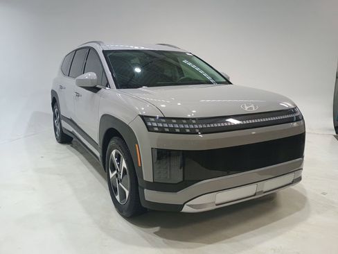 New 2026 Hyundai Ioniq 9 SE AWD/4WD image 1