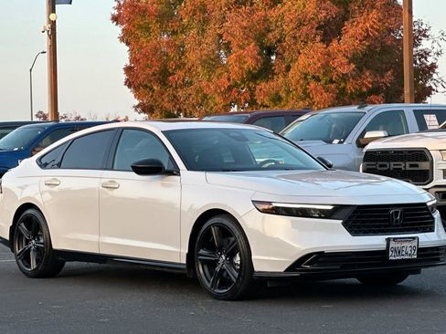 Used 2024 Honda Accord Sport image 10