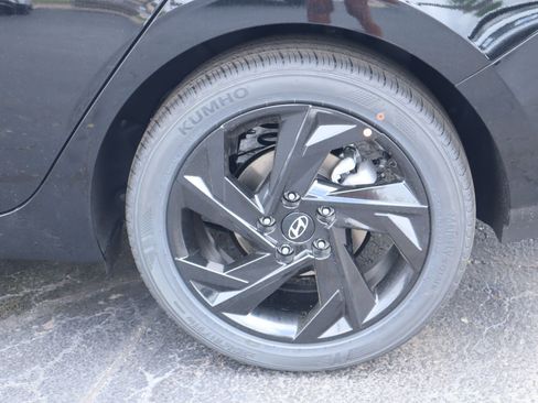 New 2026 Hyundai Elantra Sport FWD image 5