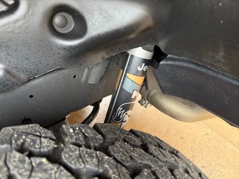 Used 2021 Jeep Wrangler Unlimited Rubicon image 16