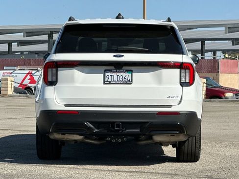 Certified 2025 Ford Explorer ST-Line w/ ST-Line Street Pack AWD/4WD image 4