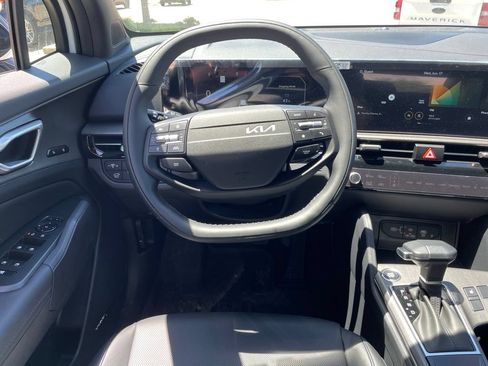 New 2026 Kia Sportage X-Line w/ X-Line Technology Package AWD/4WD image 13