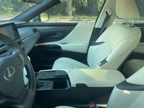 Used 2022 Lexus ES 350 w/ Premium Package FWD image 9