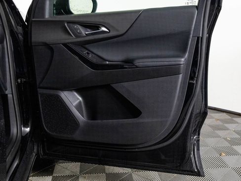 Used 2026 Chevrolet Equinox LT w/ Midnight Edition image 38