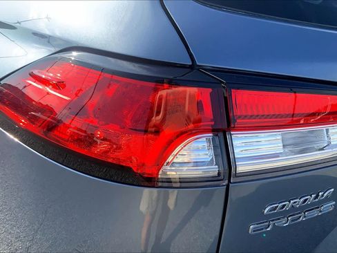 Used 2024 Toyota Corolla Cross L FWD image 27