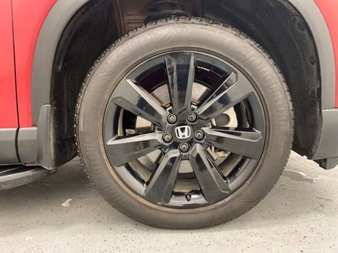 Used 2025 Honda Pilot Black Edition image 8