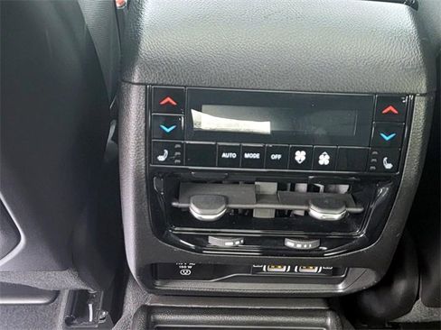 Used 2021 Jeep Grand Cherokee L Overland w/ Luxury Tech Group IV image 26