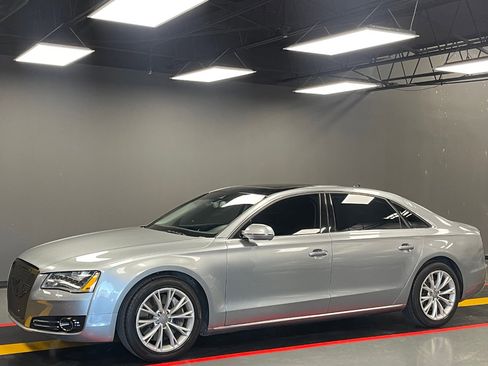 Used 2012 Audi A8 L 4.2 image 1