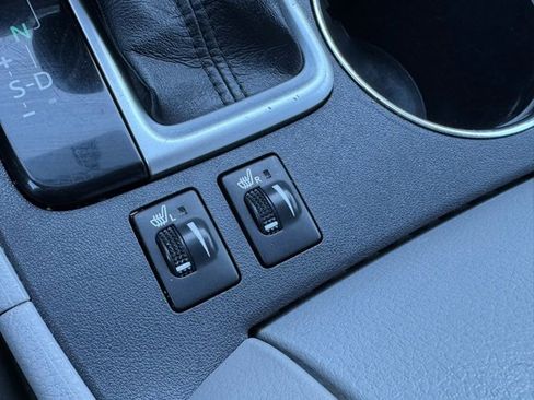 Used 2015 Toyota Highlander XLE image 18