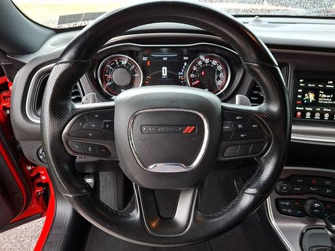 Used 2022 Dodge Challenger GT AWD/4WD image 19