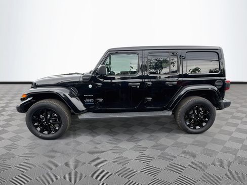 Certified 2022 Jeep Wrangler Unlimited Sahara w/ Cold Weather Group AWD/4WD image 9