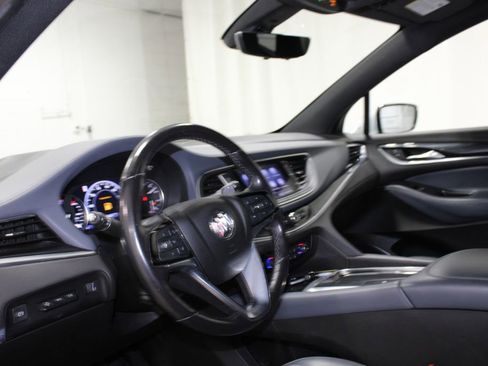 Used 2022 Buick Enclave Premium image 17