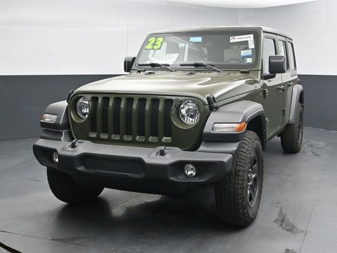 Used 2023 Jeep Wrangler Unlimited Sport AWD/4WD image 4