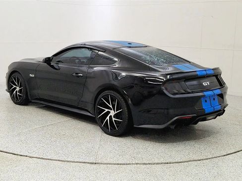 Used 2020 Ford Mustang GT image 3